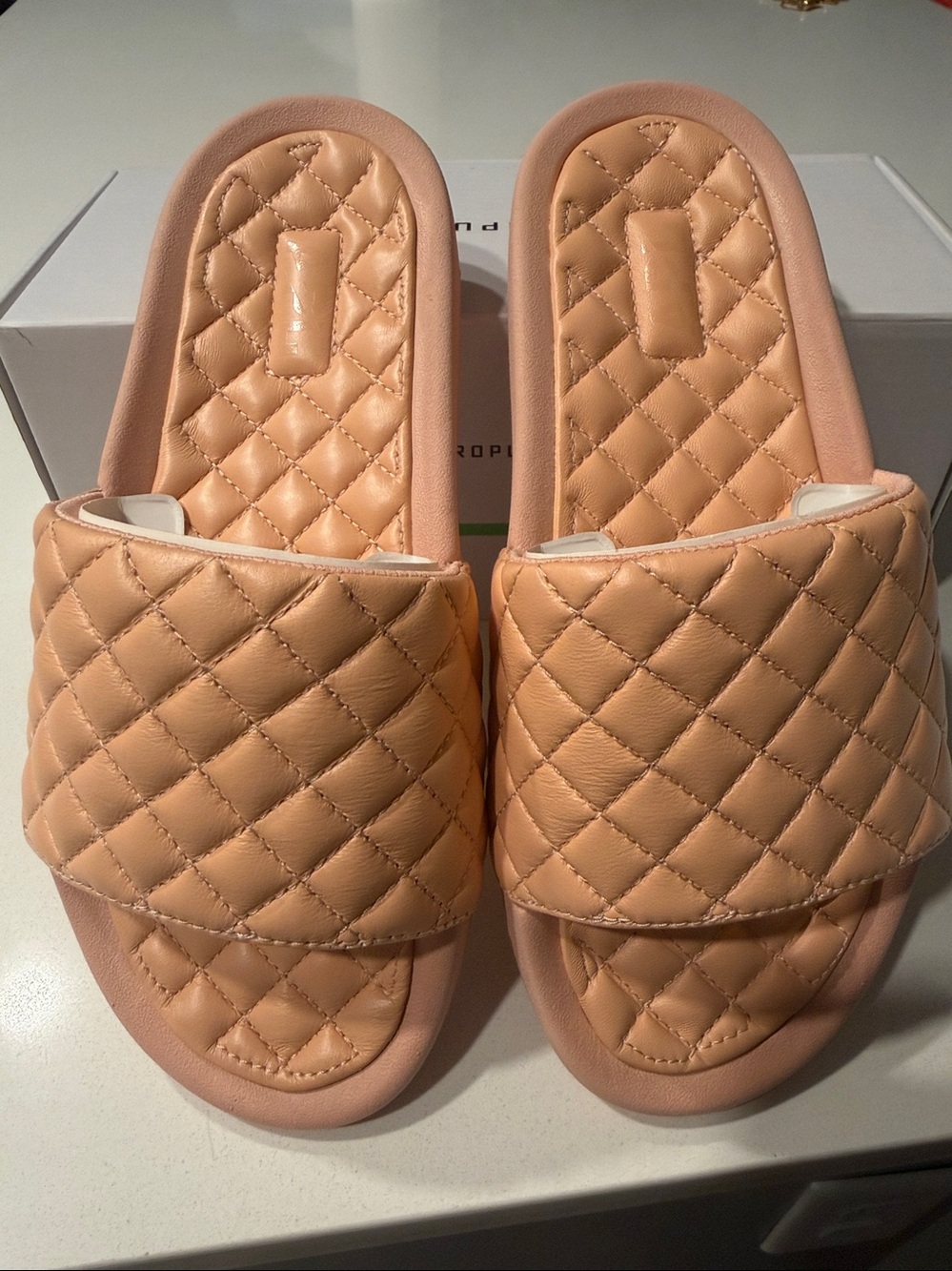 APL Lusso women’s leather slide blush pink size 7 NEW in box